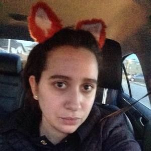 Meet your Posher, Samia